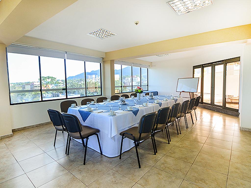 Hotel Villavicencio Plaza Luaran gambar