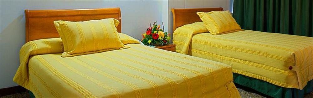 Hotel Villavicencio Plaza Luaran gambar