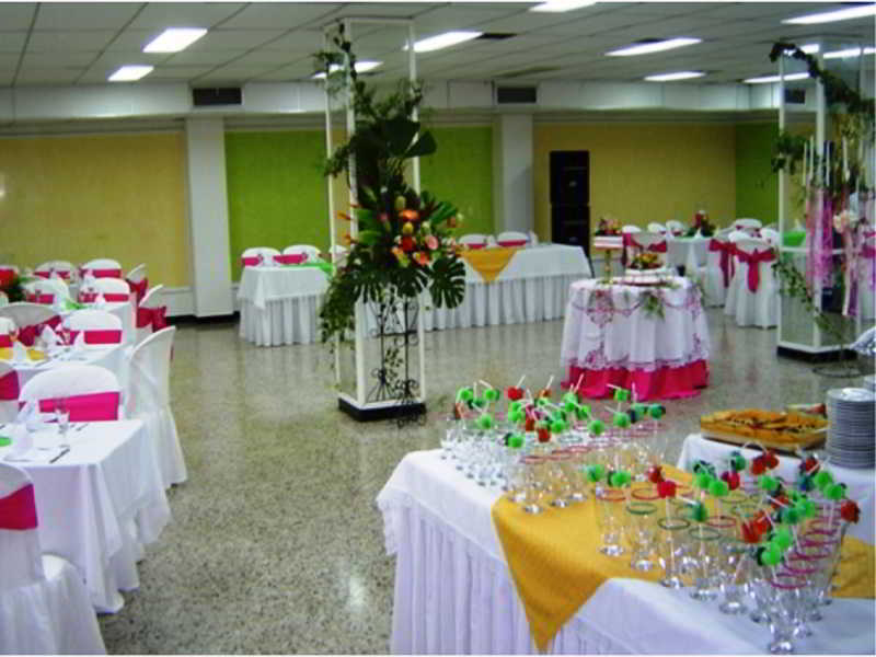 Hotel Villavicencio Plaza Luaran gambar