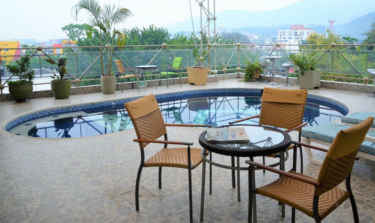 Hotel Villavicencio Plaza Luaran gambar
