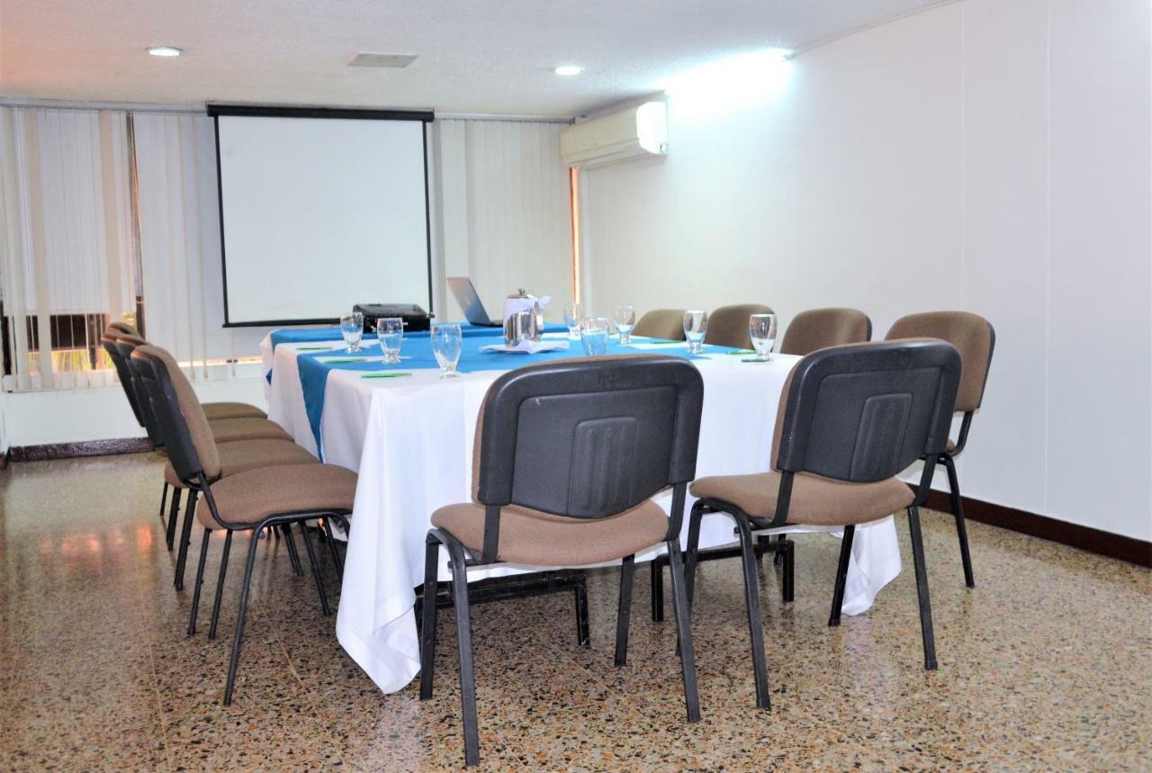 Hotel Villavicencio Plaza Luaran gambar