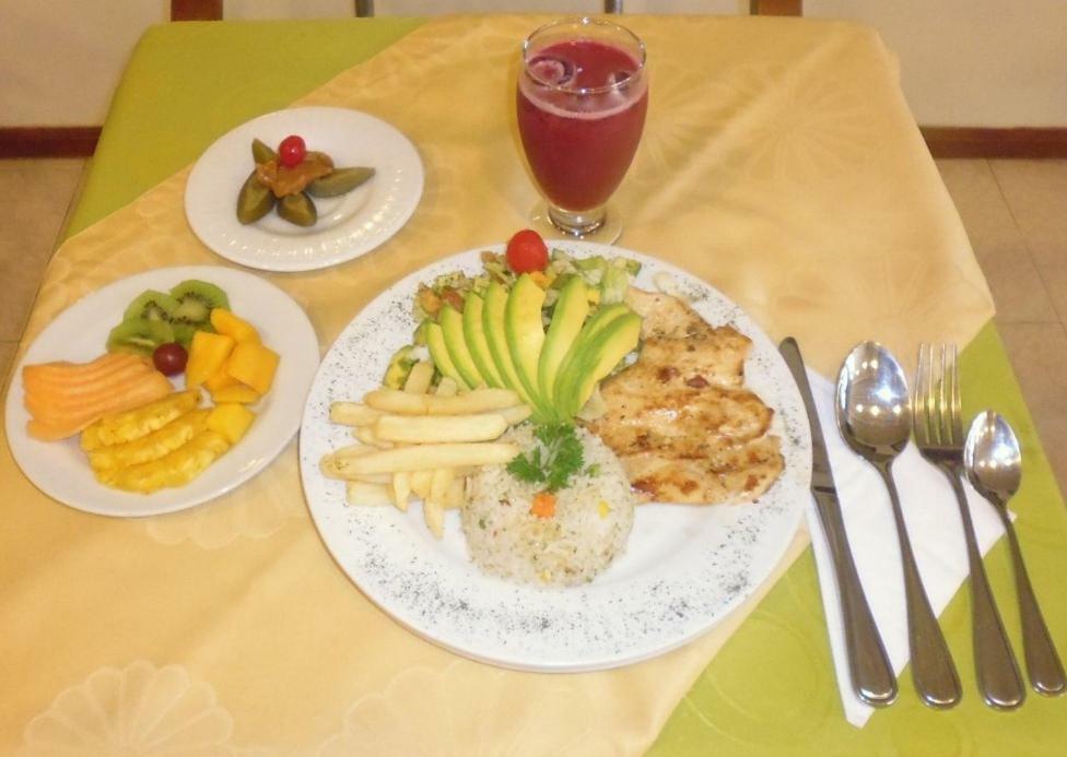 Hotel Villavicencio Plaza Luaran gambar