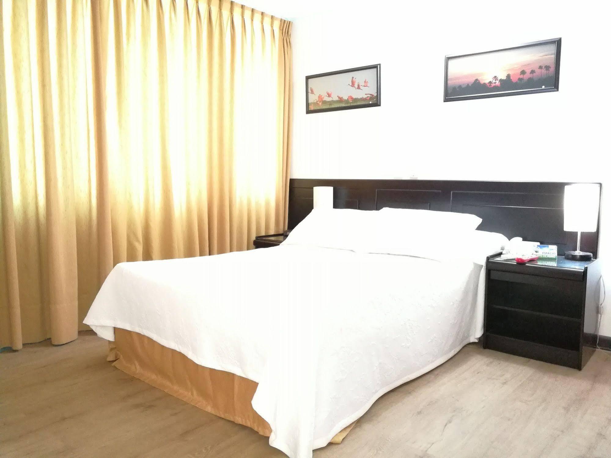 Hotel Villavicencio Plaza Luaran gambar