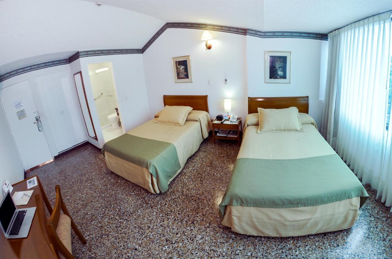 Hotel Villavicencio Plaza Luaran gambar